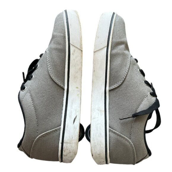 Heelys Boys Grey and Black Sneakers With Wheels Size 5 Youth - Picture 5 of 7